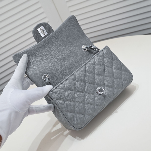 シャネルバッグ素材ディテール